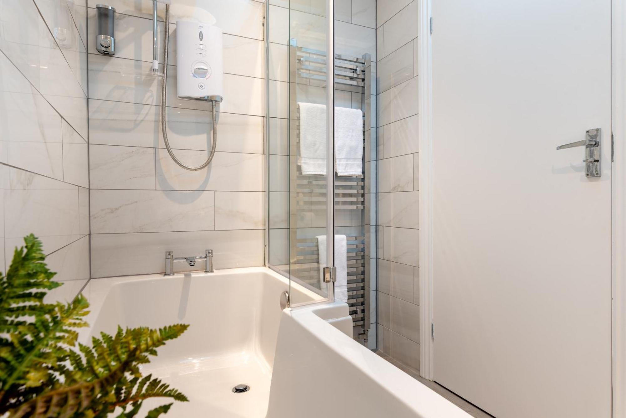 Chung cư 50 m² 2 phòng ngủ, 2 phòng tắm riêng ở Paignton Ngoại thất bức ảnh