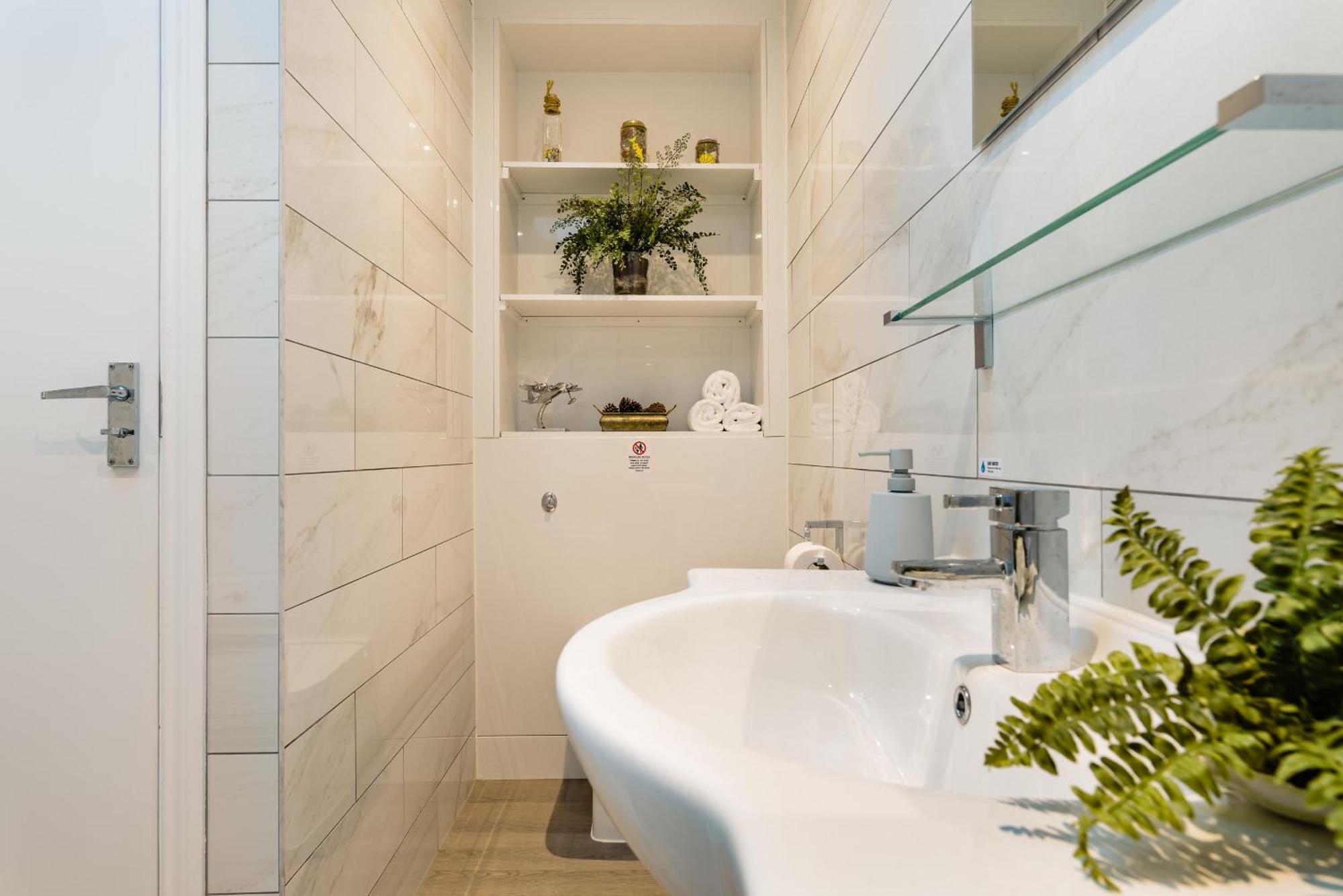 Chung cư 50 m² 2 phòng ngủ, 2 phòng tắm riêng ở Paignton Ngoại thất bức ảnh